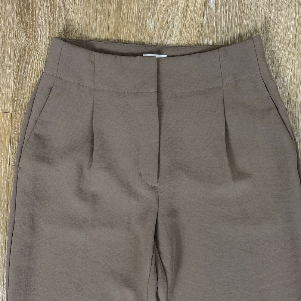 Aritzia Wilfred The Effortless Pant Crepette Brown Tan Pleated Front Trousers - Picture 5 of 11